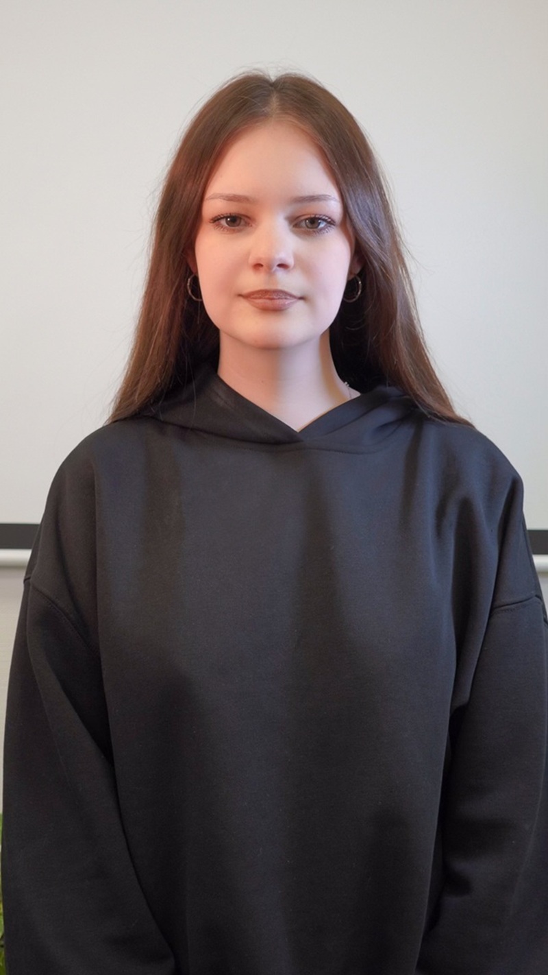 Шнурик Ніколетта